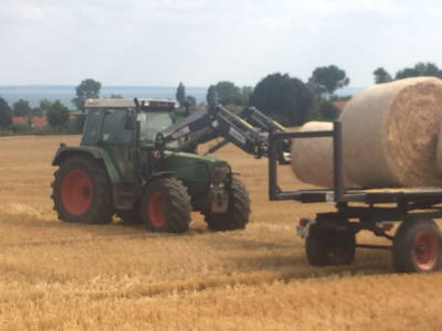 Strohverladung mit Ostseeblick