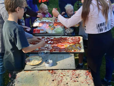 Pizza im Steinbackofen backen