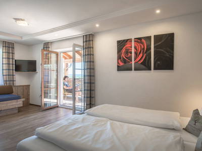 Bild 74 aus  Sachsenbucherhof