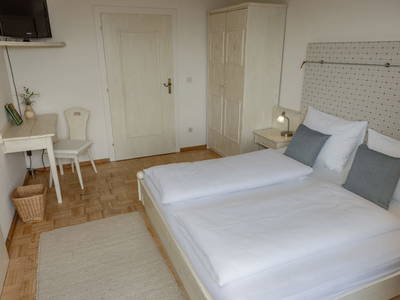 Bild 207 aus  Pleschinhof