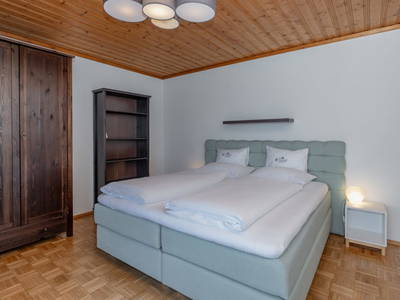 Bild 118 aus  Pleschinhof