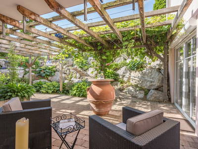 Saunafrischluftlounge