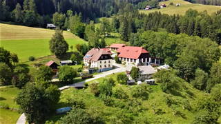 Schlintl-Hof aus Liebenfels