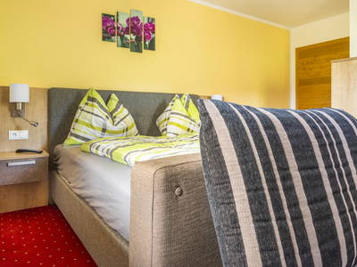 Bild 60 aus  Kropflehen