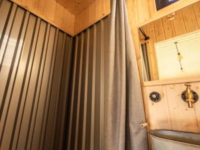 Bild 16 aus  WERDE WAS DU BIST - BIO RETREAT HOF