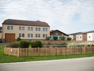 Bild 3 aus Hof Benesch