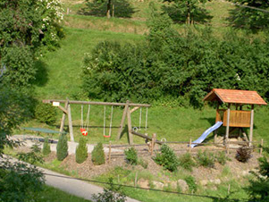 Bild 5 aus  Vorderhof