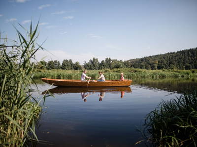 Genießen Sie die Ruhe am Fluss.