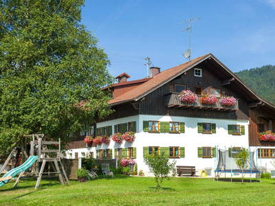 Bild 2 aus  Hagenauer Hof