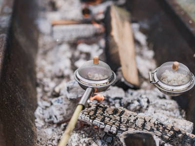Popcorn am Feuer selbst machen Hof Köhne