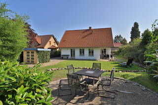 Ferienhaus Smutje - Ferienhaus Smutje mit idyllischem Garten