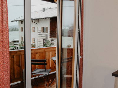 Bild 13 aus  Hainzlmeirhof mit Blick in die Berge