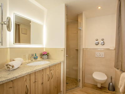 Bild 11 aus  Ferienwohnungen Chiemsee Hauszeit