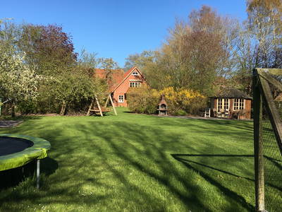 Gästegarten im Frühjahr.