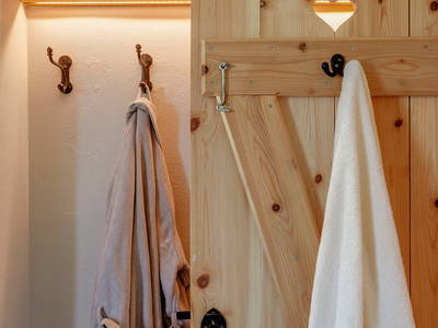 Saunahandtücher sind ausreichend vorhanden