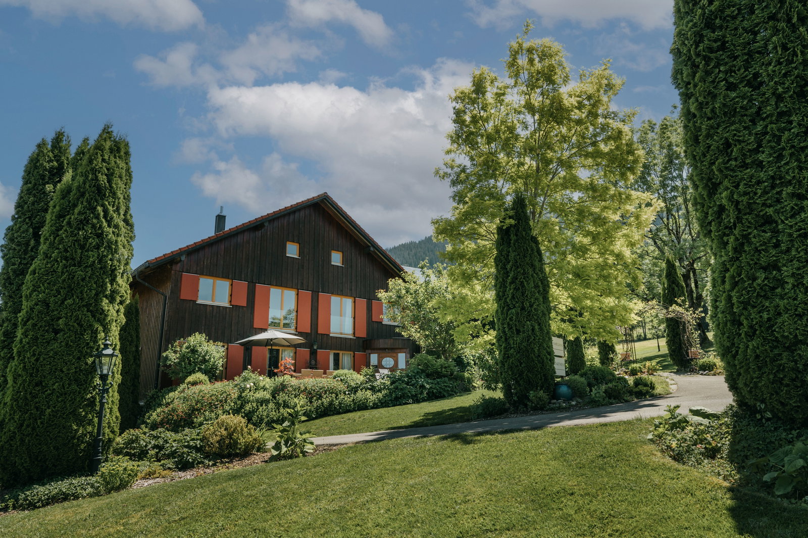 Mika Hof 360m² Freiraum im Alleinlage mit Terrasse und Bergblick
