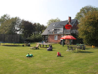 über 10.000 qm Freizeitgelände