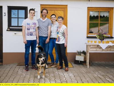 Ihre Gastgeberfamilie: Petra Hettich & Ralf Spadinger mit Kindern