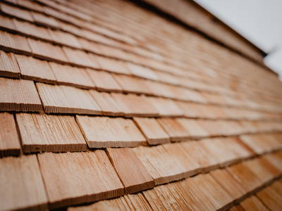 Holzschindelwand am Kornspicher