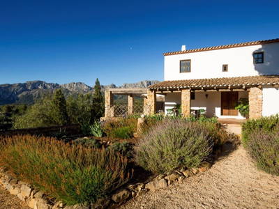 Das Ferienhaus Finca Iris für 6 bis 8 Personen mit privatem Pool