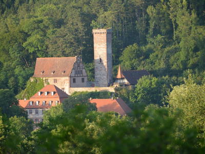 Schloss Bödigheim in der Abendsonne  - vom Ferienhof aus ein toller Anblick