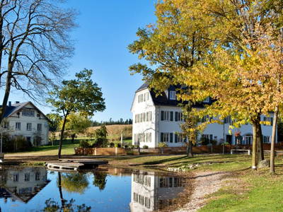 Bild 2 aus  Der Schübelhof