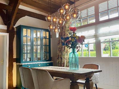 Bild 11 aus  Cottage mit Kamin und Garten