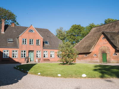 Bild 2 aus  Hof Herzleuchten