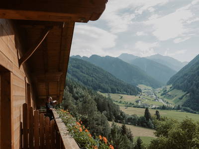 Balkon der Wohnung Claus mit Blick ins Jaufental