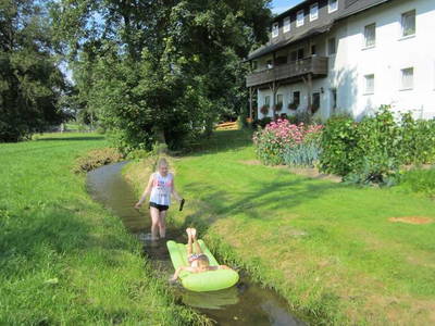 Bild 2 aus  Burkelshof