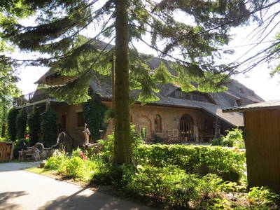 Bild 4 aus  Quellenhof