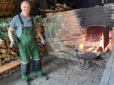 Hofeigener Steinbackofen