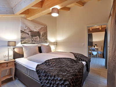 Schlafzimmer New Mountain mit Boxspringbett