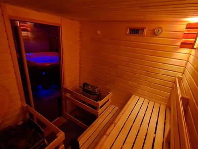 selbstgebaute Sauna