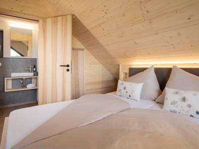 Bild 6 aus  Streuobst Chalets