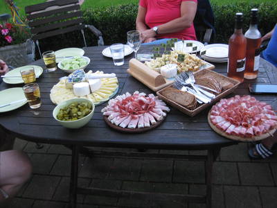 Käse.- und Schnapsproben speziell für unser Gäste