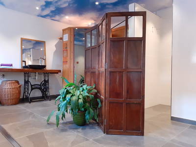 Duschbereich vom Schwimmbad