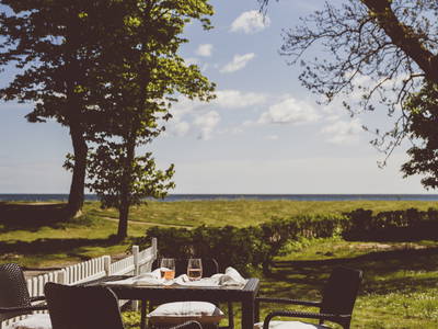 Bild 2 aus  Ferienwohnungen mit Ostseeblick auf Gut Oehe