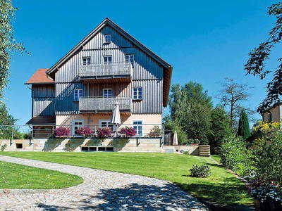 Bild 2 aus  Ferienhaus Winterbergblick, Sauna und Boulderraum im Haus, 2 EBikes im Verleih