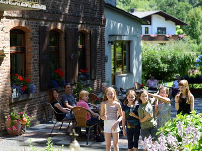 Bild 2 aus  Hof Carmshausen & Pension Hotze