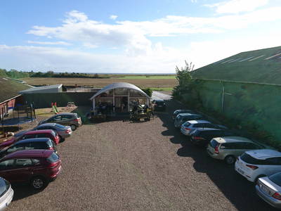 Parkplätze haben wir genügend.