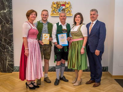 Hohe Auszeichnung im Landwirtschaftsministerium