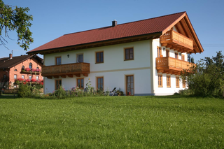 Kainzenhof aus Großkarolinenfeld