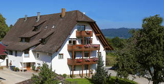 Ferienhof Burghöfe aus Owingen