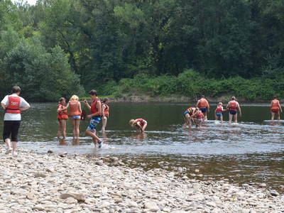 Badespaß bei der Kanufahrt