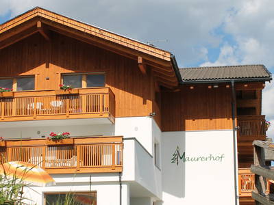 Bild 2 aus  Maurerhof