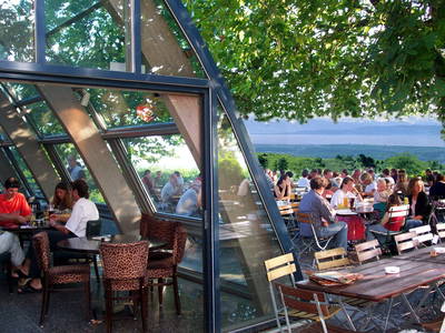 Zahlreiche Restaurants und Biergärten in der Umgebung