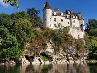 Lust fein essen zu gehen? Das Château de la Treyne mit Michelin Stern