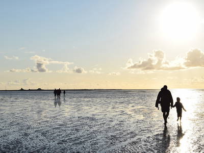 Wattwanderung zu einer Hallig