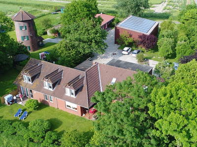 Bild 2 aus  Familie Itzenga "Hof am Turm"